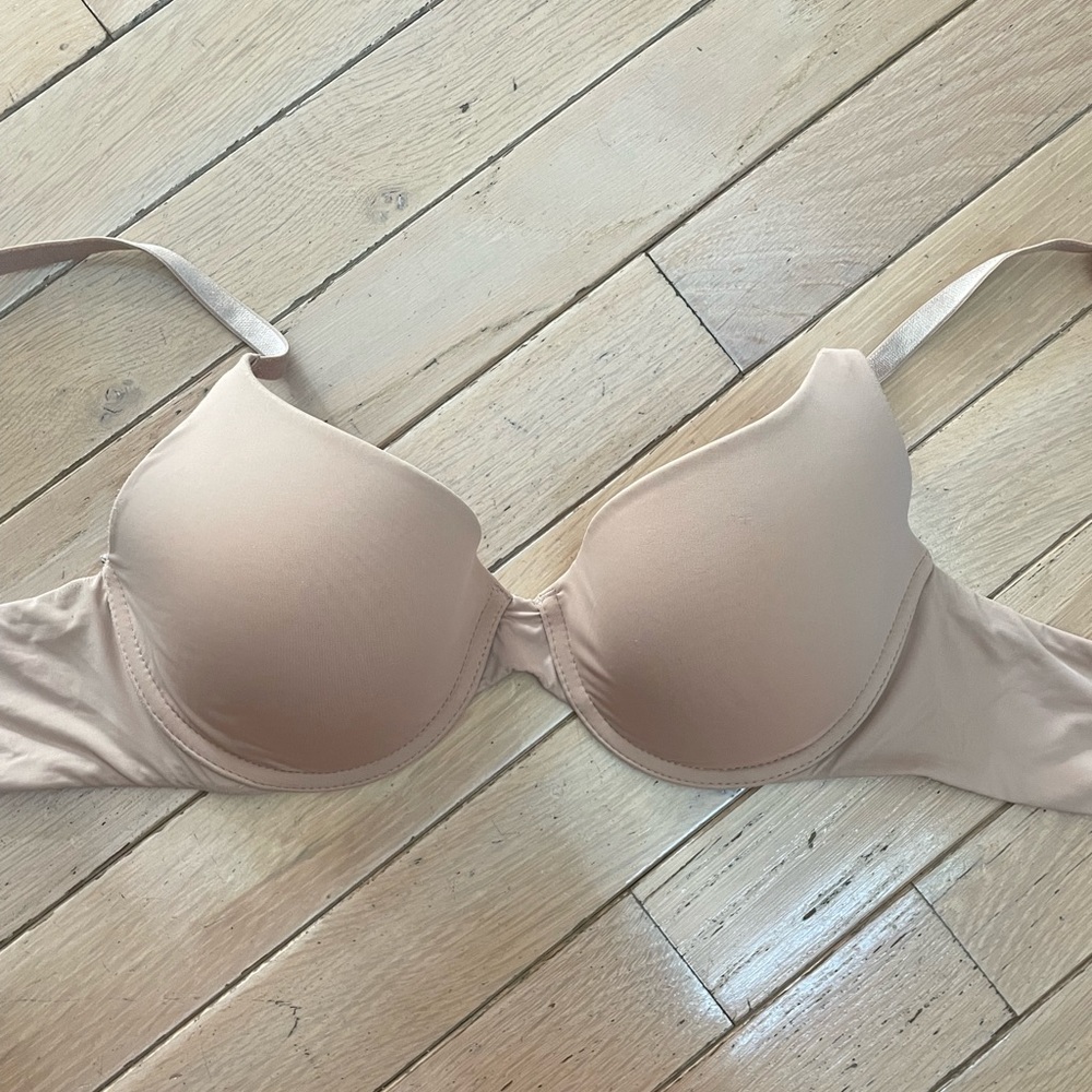 Victoria’s Secret T-Shirt Bra